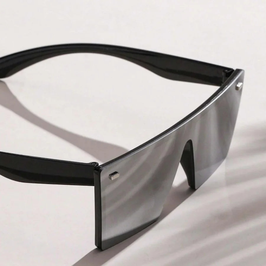 Women's Oversized Square Sunglasses - Casual Retro Design & Fashion Statement