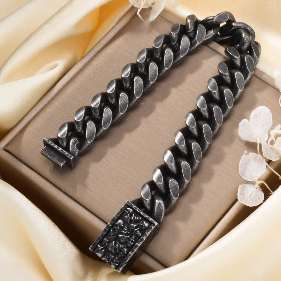 Gothic Punk Skull Bracelet - Trendy Stainless-Steel Bangle