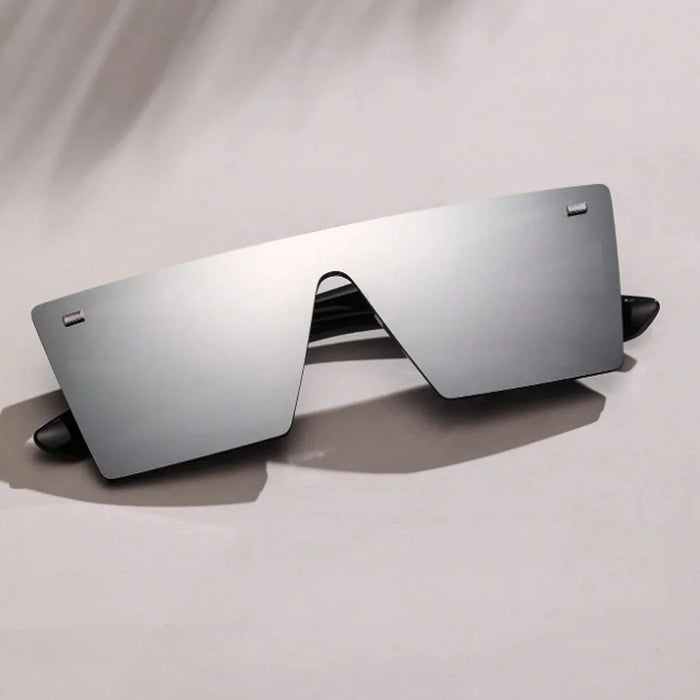 Women's Oversized Square Sunglasses - Casual Retro Design & Fashion Statement