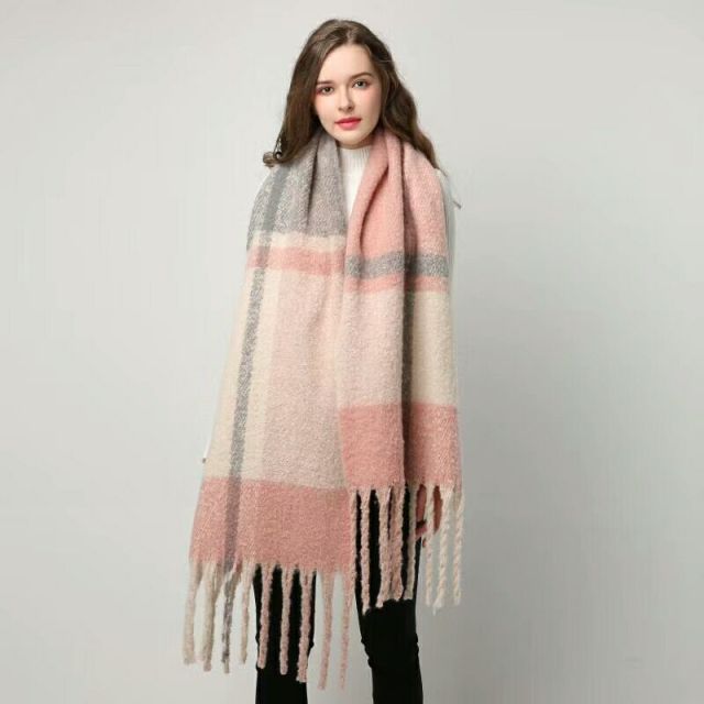 Women Plaid Cashmere Scarfs with Long Tassels